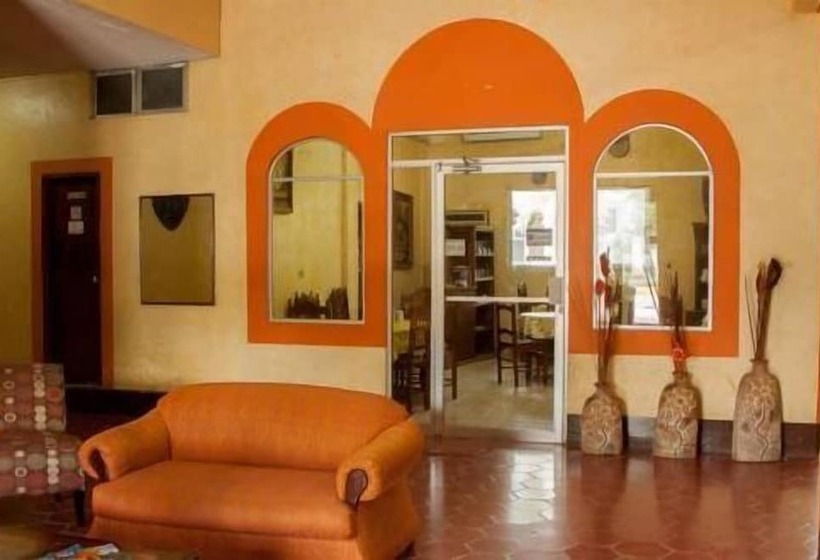 هتل Del Valle