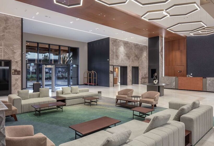 هتل Doubletree By Hilton Canakkale
