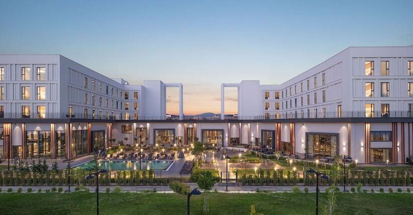 هتل Doubletree By Hilton Canakkale