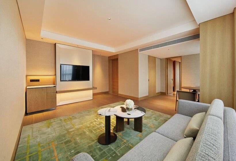 Отель Doubletree By Hilton Ya'an