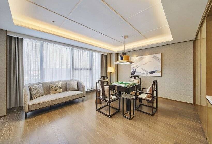 Отель Doubletree By Hilton Ya'an