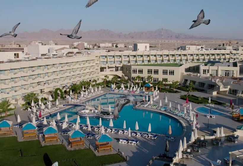 هتل Aqua Mondo Abu Soma Resort