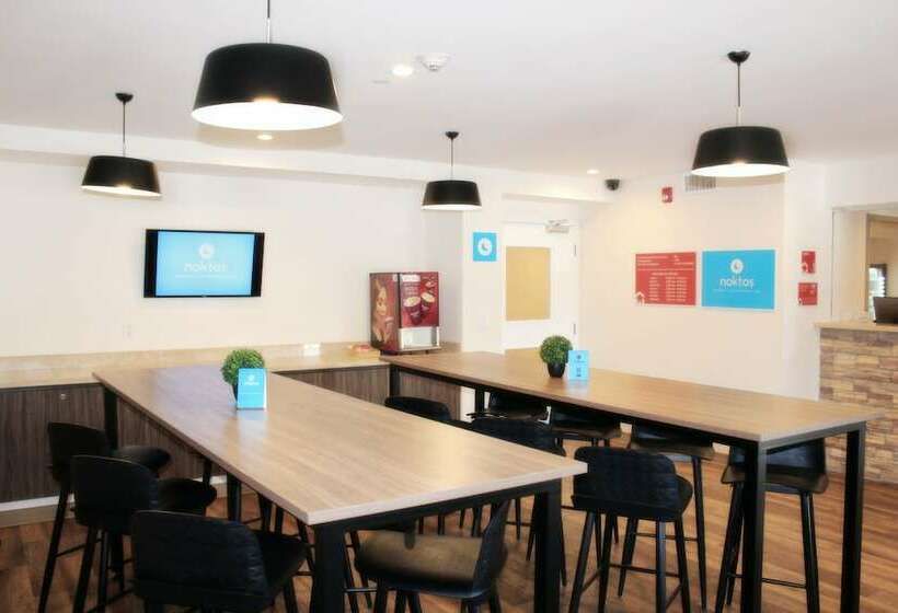 هتل Noktos Extended Coatzacoalcos