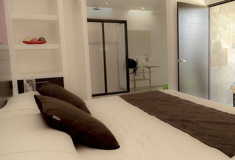 هتل Suites Milán Room