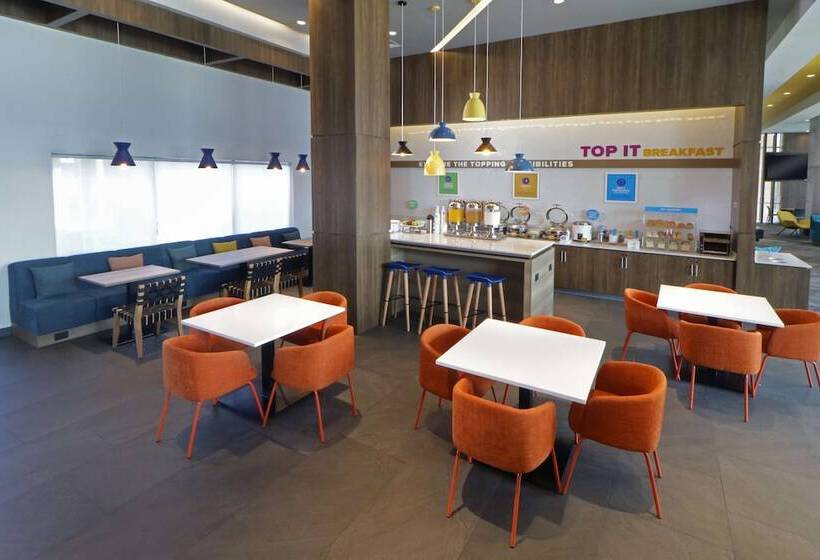 هتل Tru By Hilton Monterrey Fundidora
