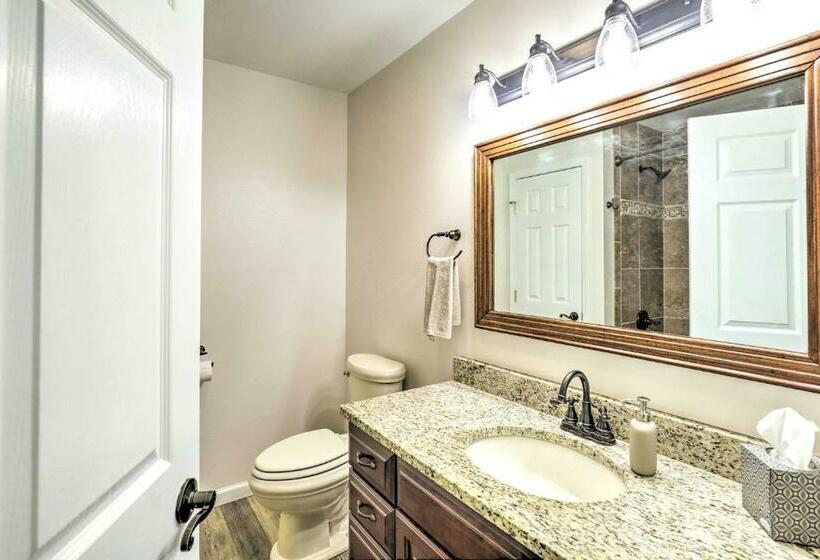 Pet Friendly Retreat Less Than 5 Mi To Bastrop Lake!