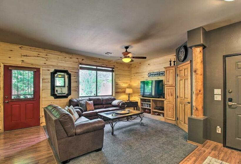 Show Low Condo Less Than 3 Mi To Fool Hollow Lake!