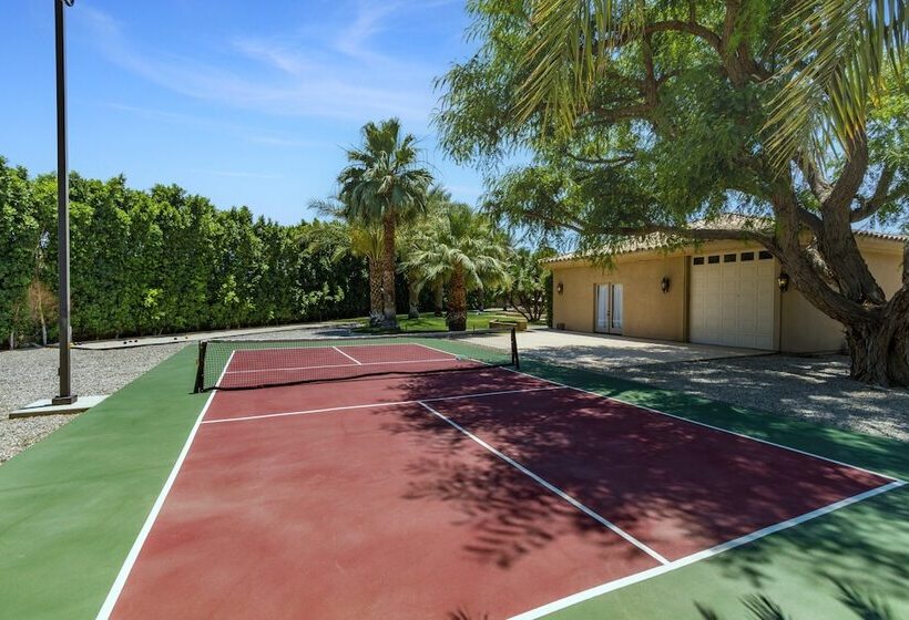 The Date Palm Estate By Avantstay Luxurious Private Retreat!