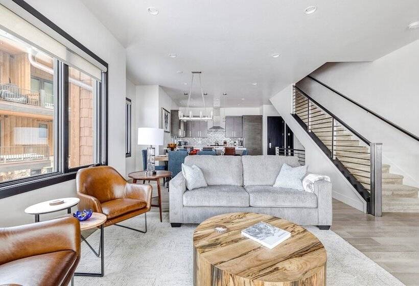 White Wolf By Avantstay Stunning Unit In Ideal Park City Location W/ Communal Pool & Hot Tub