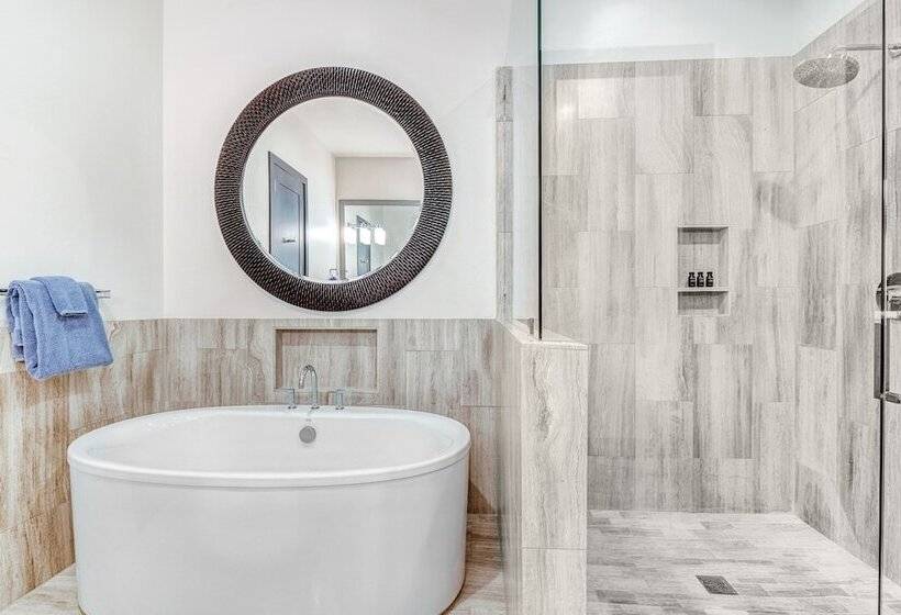 White Wolf By Avantstay Stunning Unit In Ideal Park City Location W/ Communal Pool & Hot Tub
