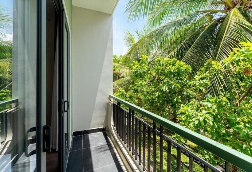 تختخواب و صبحانه Lacasa Old Town Villa