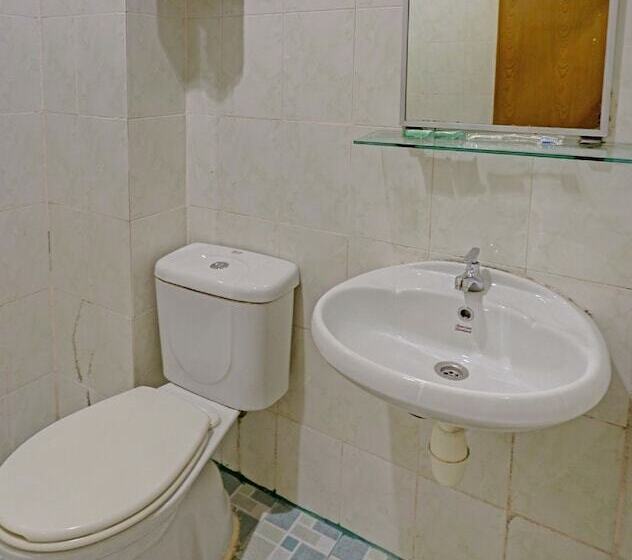 هتل Collection O 91484 Lai Lai Apartment