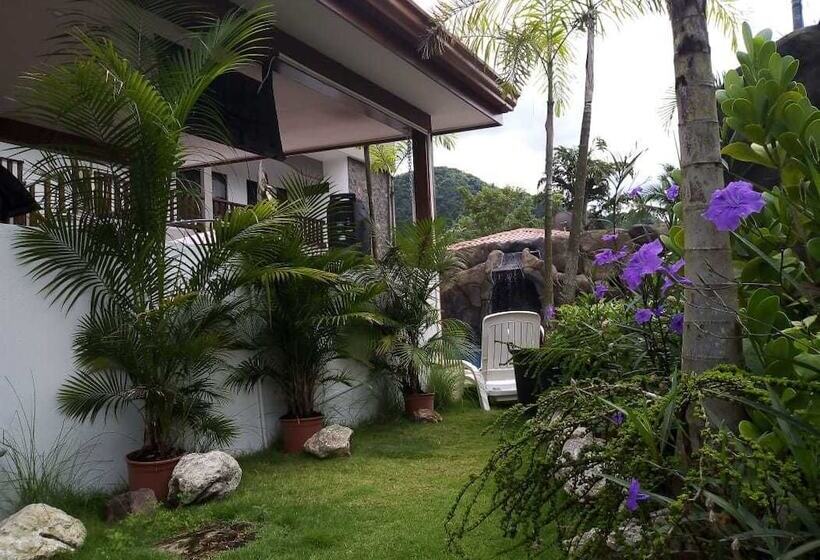 هتل Lime House