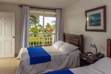 هتل Resort Villa Del Sol
