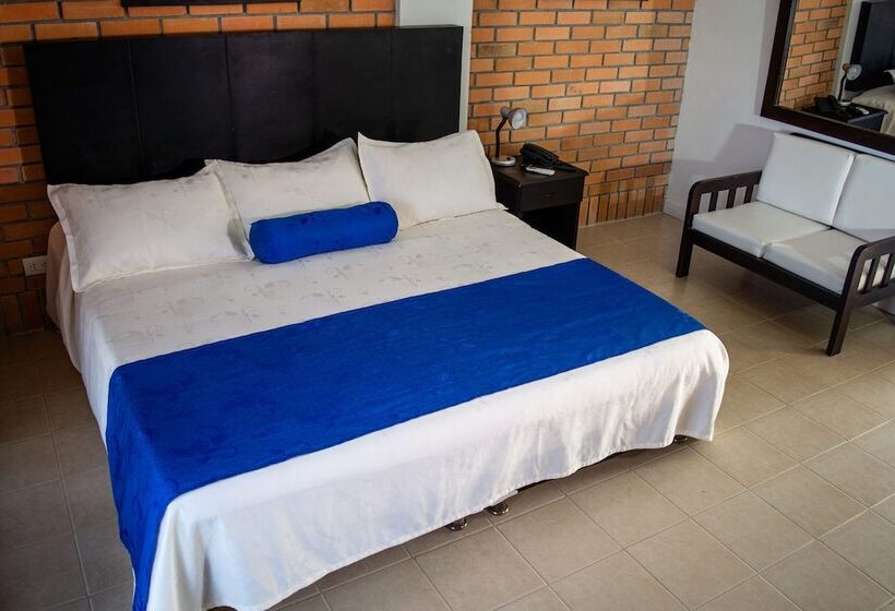 هتل Resort Villa Del Sol