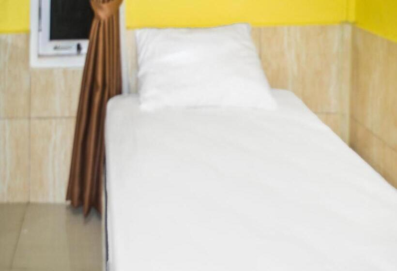 فندق Spot On 91463 Obby Guest House