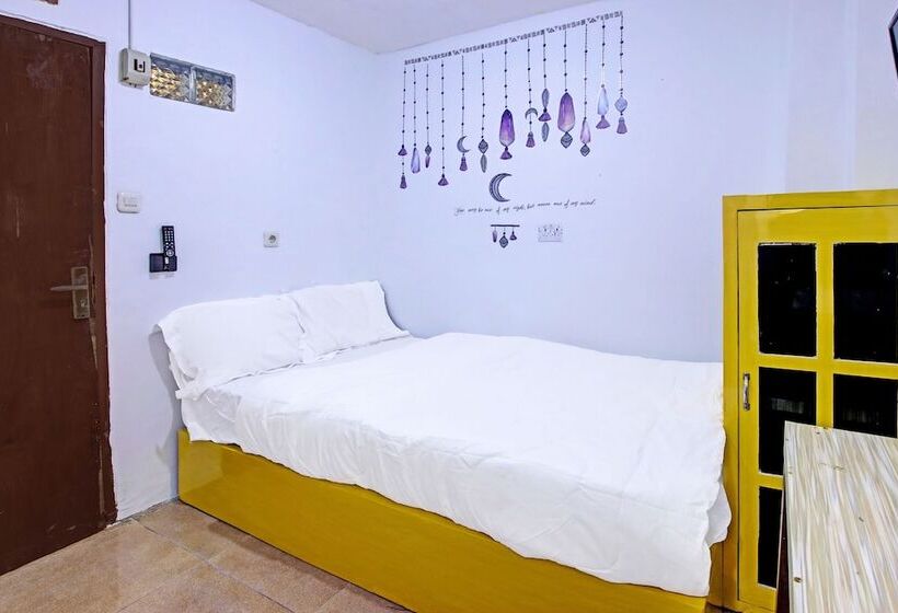 هتل Spot On 91506 Kedai Cinta Guest House
