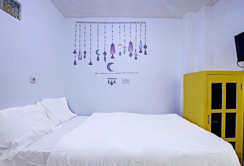 هتل Spot On 91506 Kedai Cinta Guest House