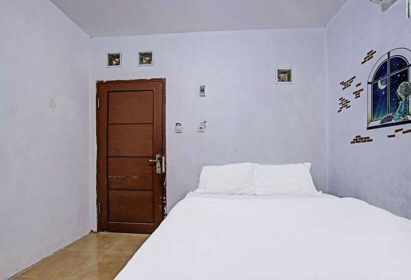 هتل Spot On 91506 Kedai Cinta Guest House
