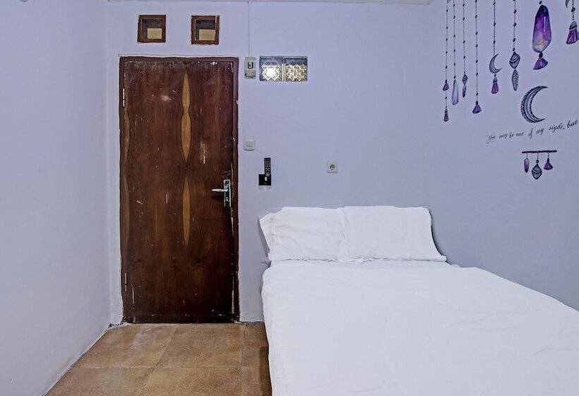 هتل Spot On 91506 Kedai Cinta Guest House