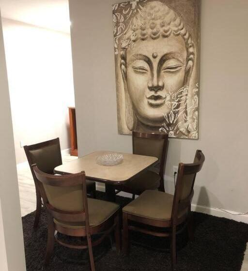 膳宿费 Spacious Unit With Mountain View