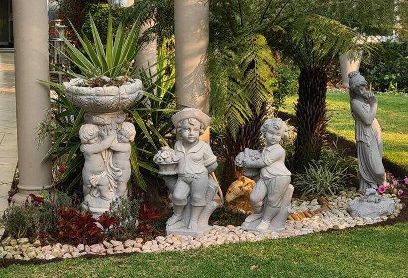 פנסיון Sunrise Serenity Guest House