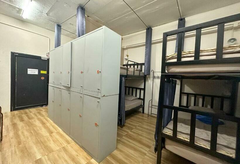 Sweed Dee Hostel