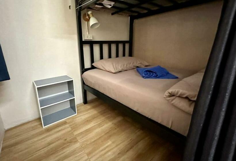 Sweed Dee Hostel