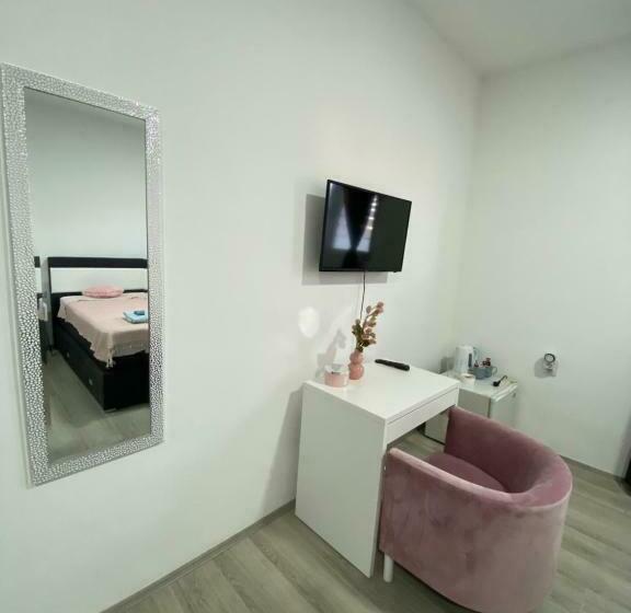 Apartmani Home