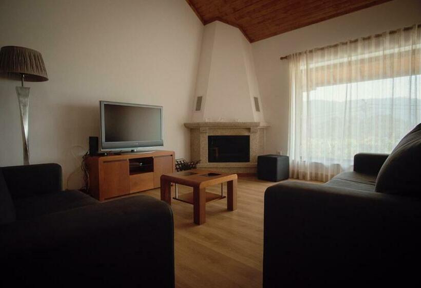 Assento Do Cávado By House And People