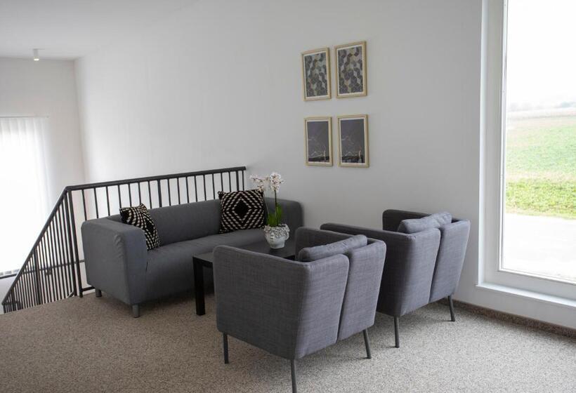 B Home Apart Hotel By Alpha