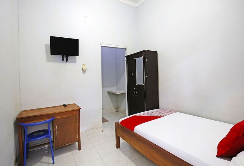هتل Collection O 91449 Griya Ampenan Residence