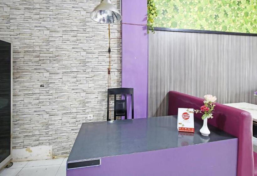 هتل Collection O 91449 Griya Ampenan Residence