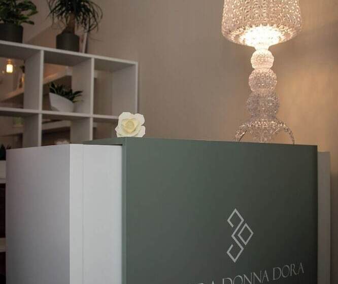 هتل Dimora Donna Dora   Albergo Diffuso
