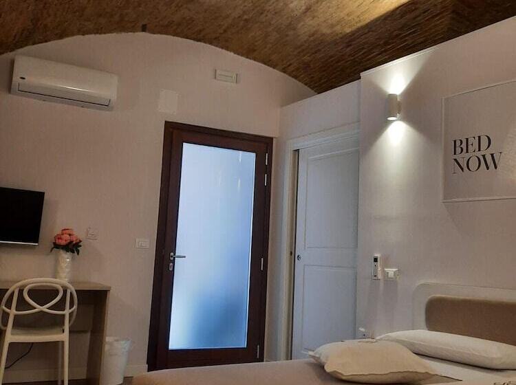 هتل Dimora Donna Dora   Albergo Diffuso