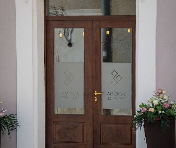 هتل Dimora Donna Dora   Albergo Diffuso