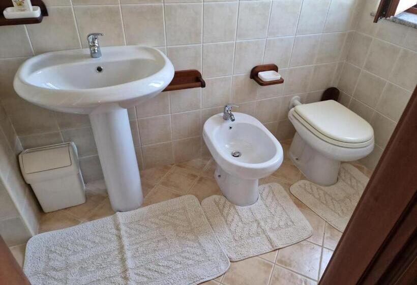 بنسيون L Antica Casa Affittacamere