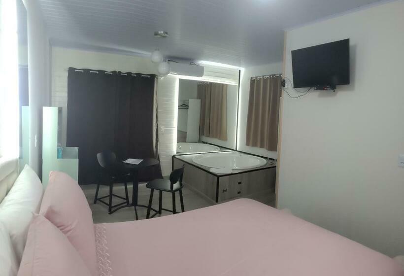 بنسيون Pousada Suite Avencal