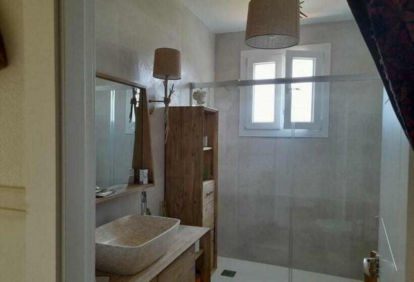 تختخواب و صبحانه Chalet Azul