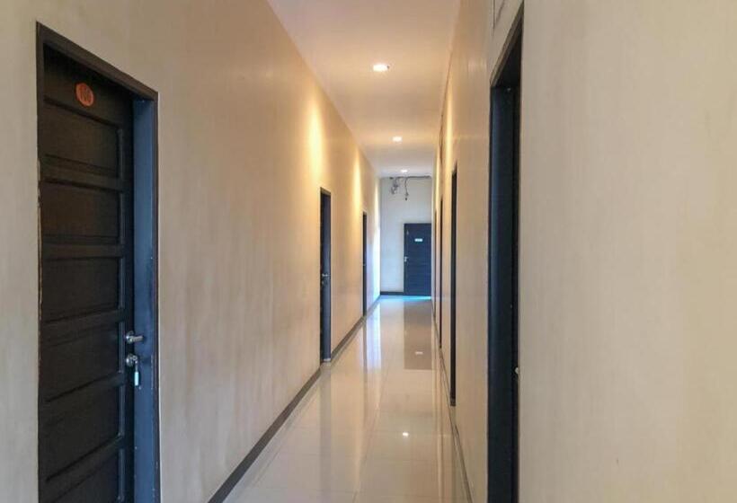 هتل D Mario Palopo