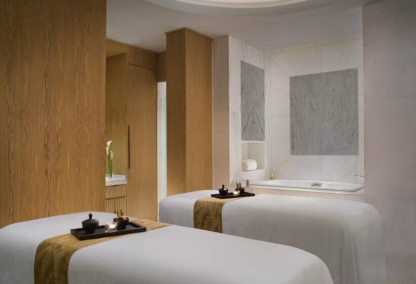 هتل The St. Regis Jakarta