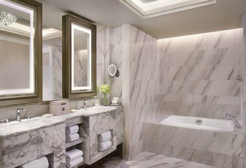 هتل The St. Regis Jakarta