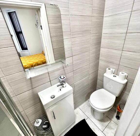پانسیون Deluxe En Suite Room In Cv1