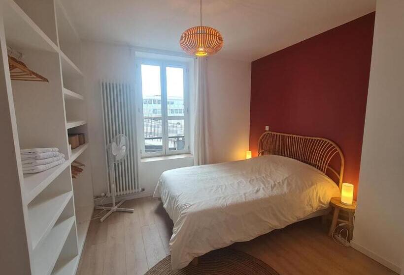 پانسیون Le Saint Christophe   Mairie D Aubervilliers Ligne 12