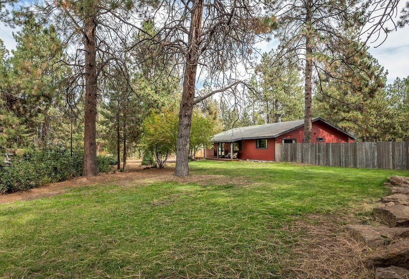 Quiet River Bend Cabin By Avantstay 35 Mins To Mt Bachelor 10 Mins To Town Centre Hot Tub