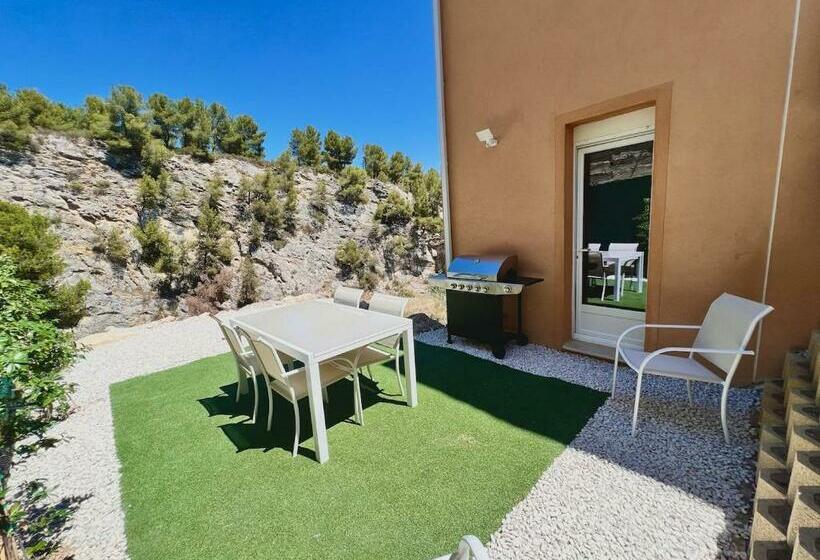 Studio With Garden   Pauseto West 4   2 Min From Beach