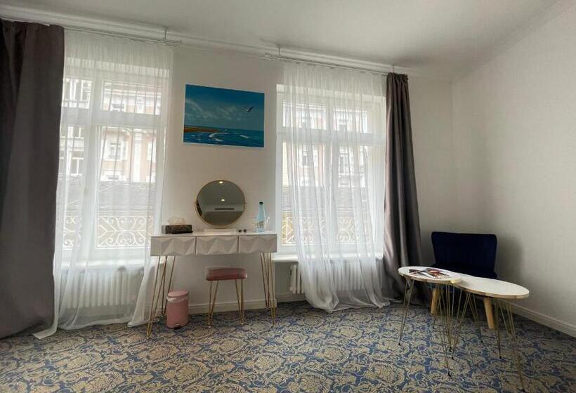 Art Hotel House One