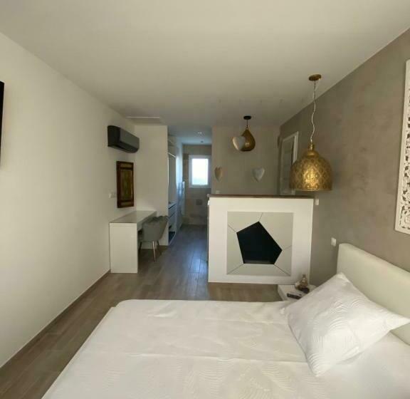 تختخواب و صبحانه Chambre D Hôtes Oasis D éden