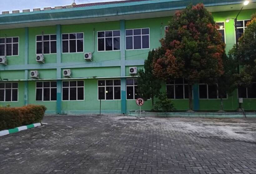 هتل Express O 91442 Bgp Guest House