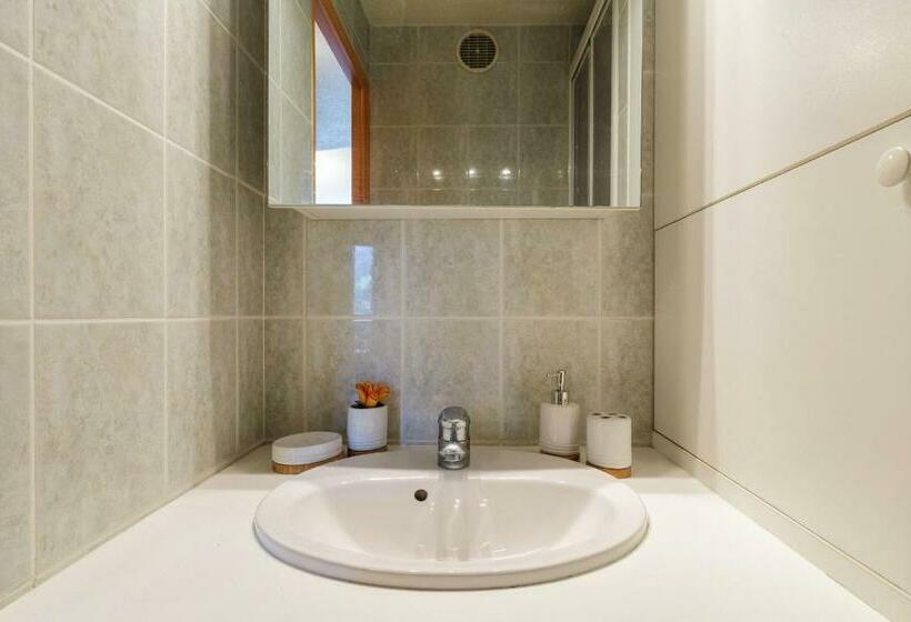 View Sur Arly E10   Happy Rentals